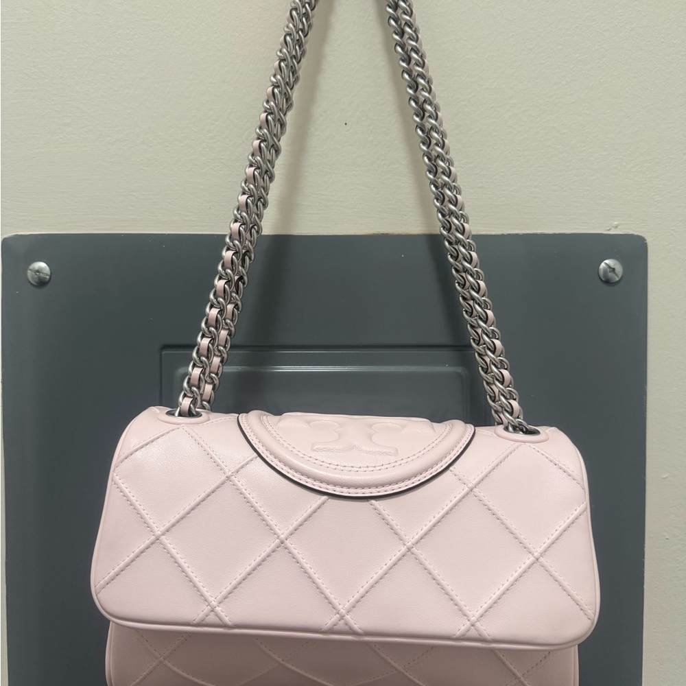 FLEMING SOFT SMALL CONVERTIBLE SHOULDER BAG - Picture 7 of 7